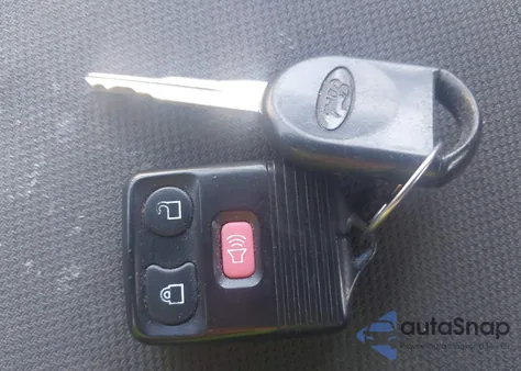 2005 Ford F-150 Lariat/Xlt from USA, damaged, VIN 1FTPW12545KE85556